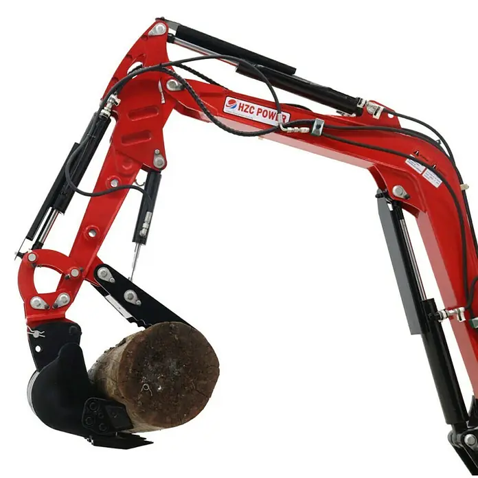 HZC Power Baggerdaumen HBGD - Passend für: HZC Power Minibagger - Roter Baggerarm mit schwarzem Hydraulikgreifer, der einen Holzstamm hält.
