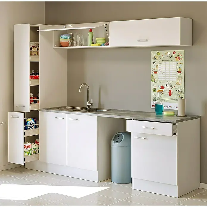 Flex-Well Lucca Kunststoff-Mehrzweckschrank Typ 3 -  - Weiße modulare Hauswirtschaftsschrankwand mit integriertem Spülbecken, Auszugsschränken und Stauraum für Putzmittel, mit grauer Arbeitsplatte.