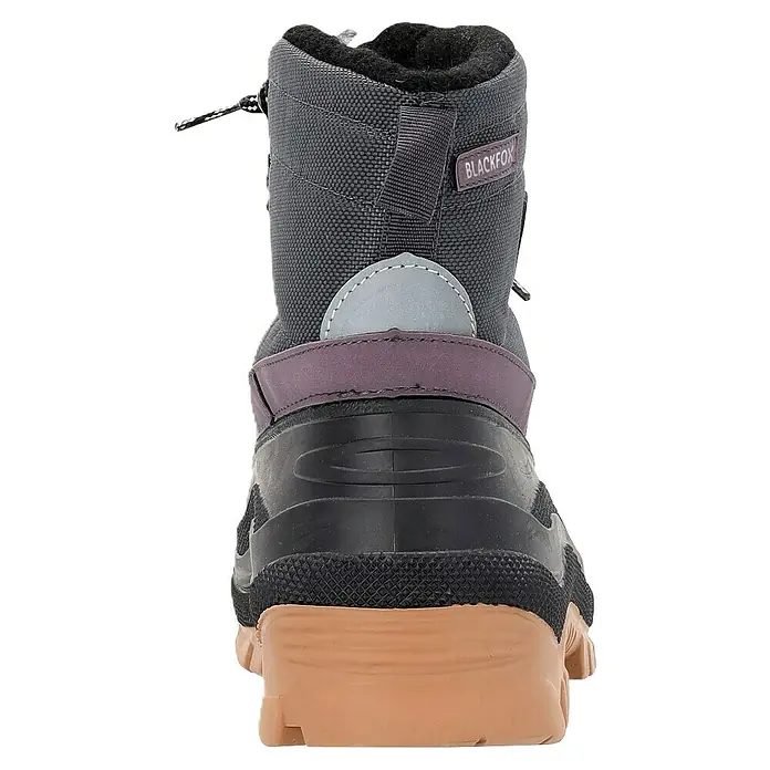 Black Fox Gummistiefel Howson - Schuhgröße: 45, Grau - Rückansicht eines dunkelgrau-schwarzen Winterstiefels mit lila Riemen, reflektierendem Patch und brauner Sohle.