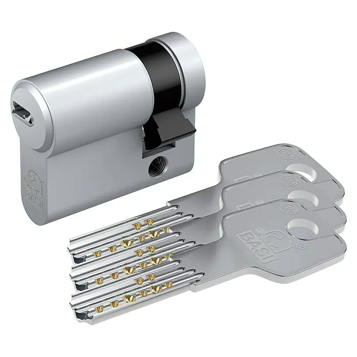 Basi Profilhalbzylinder BM - Baulänge innen: 10 mm, Baulänge außen: 50 mm, Material Zylinder: Messing, Bohrmuldenschlüssel - Silber-grauer Türschlosszylinder mit schwarzem Akzent und drei passenden Schlüsseln mit sichtbaren goldenen Innenstiften.