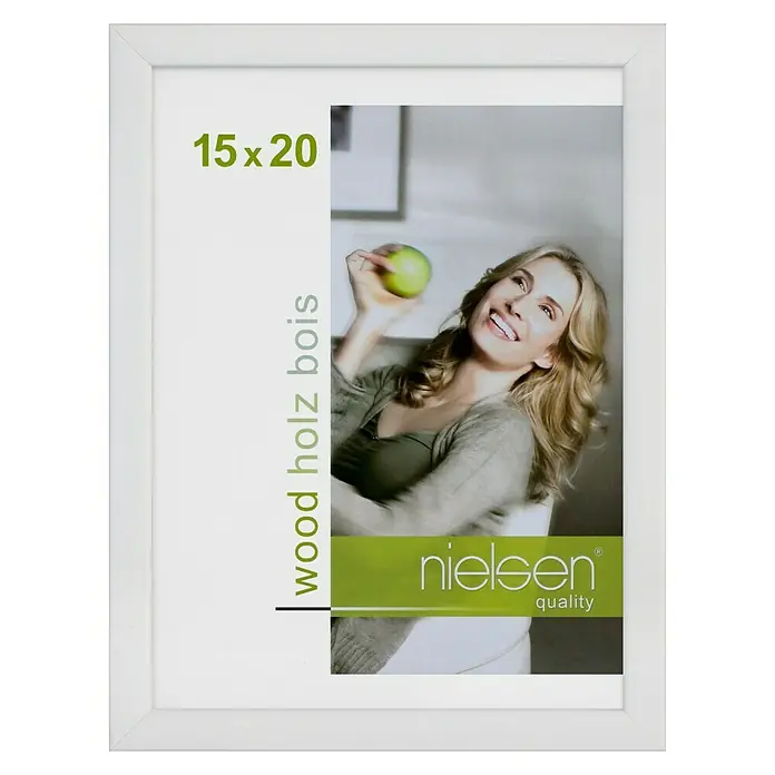 Nielsen Holzrahmen Zoom - 15 x 20 cm, Weiß - Weißer Holzrahmen 15x20 cm von Nielsen für Fotos, Poster und Drucke, um Ihre Lieblingsstücke stilvoll zu präsentieren.