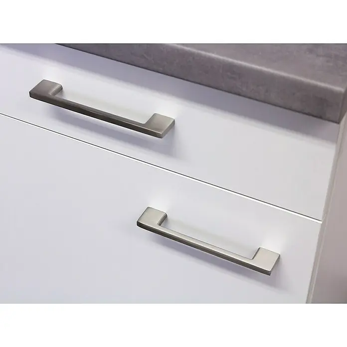 Flex-Well Rom  Singleküche - Breite: 210 cm, Weiß, Mit 2-Platten-Kochfeld & Mikrowelle - Zwei gebürstete Metallschrankgriffe auf weißen Schubladenfronten, modernes und funktionales Design.