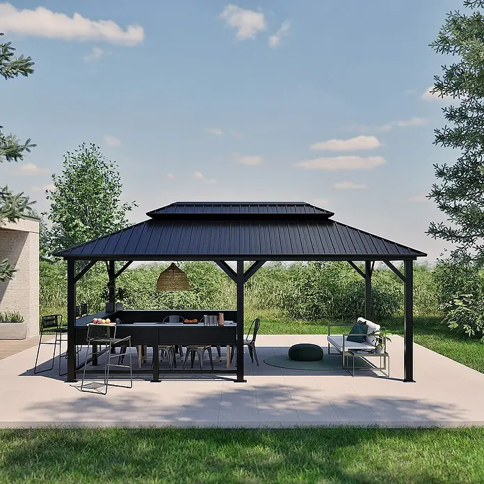 Sojag Standard-Pavillon Bondi 1220 - Schwarz, Metall, L x B x H: 598,7 x 363,8 x 307 cm - Schwarzer Metallpavillon mit Wellblechdach, der einen Ess- und Loungebereich auf einer Terrasse beschattet.