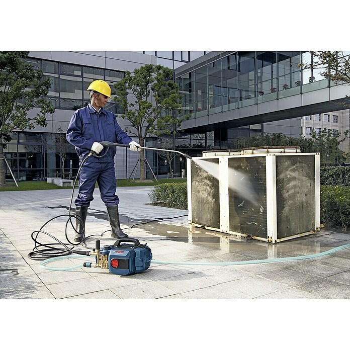 Bosch Professional Hidrolimpiadora de alta presión GHP 5-13 C (2.300 W, Presión de funcionamiento: 130 bares, Capacidad de bombeo: Máx. 520 l/h)