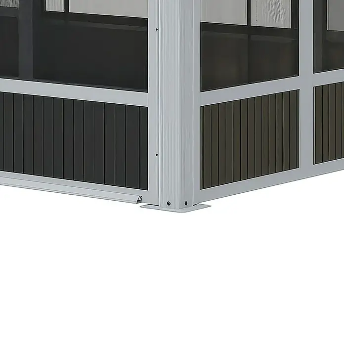 Sojag Standard-Pavillon Olan 1017 - Grau, Schwarz, Metall, L x B x H: 310 x 529,5 x 291 cm - Ecke eines Pavillon-Sockels mit silbernem Aluminiumrahmen und dunklen Holzoptik-Paneelen.