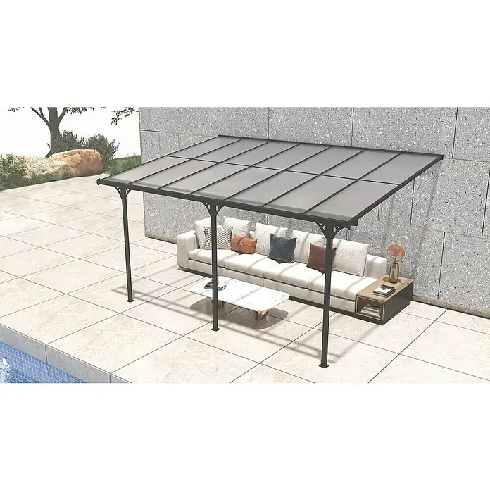 Westmann Terrassenüberdachung Bruce - L x B x H: 300 x 435 x 270 cm, Schwarz - Schwarz umrandete Terrassenüberdachung mit transluzenten Dachpaneelen, die eine moderne Outdoor-Sitzgruppe am Pool beschattet.