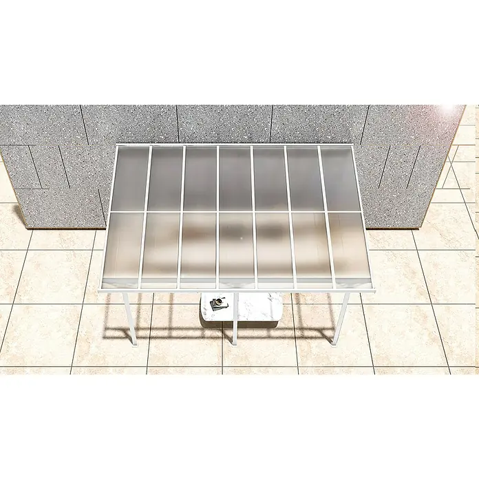 Westmann Terrassenüberdachung Bruce - Metall, Weiß, L x B x H: 300 x 435 x 270 mm - Weiße Terrassenüberdachung mit lichtdurchlässigen Lamellendachplatten, Draufsicht auf gefliester Terrasse mit kleinem Marmortisch.