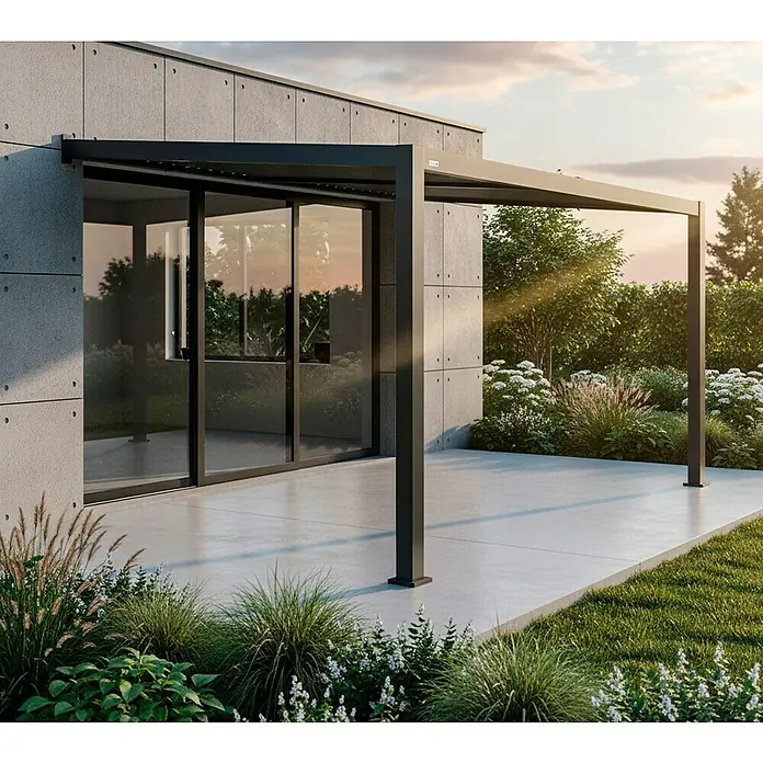 Sojag Terrassenüberdachung Hana - Metall, Schwarz, L x B x H: 305,3 x 399,4 x 270,1 cm - Anthrazitfarbene Pergola an einem modernen Betonhaus, die eine Terrasse mit Garten beschattet.