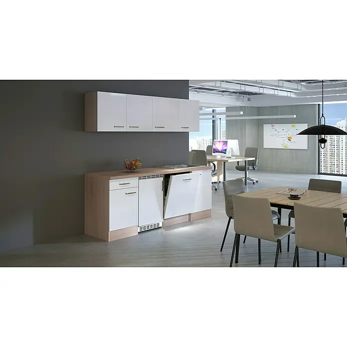 Flex-Well Valero Singleküche Typ 1 - Breite: 210 cm, Weiß, Mit Elektrogeräten - Weiße Küchenzeile in Holzoptik mit Spüle, Unterbau-Kühlschrank/Stauraum und geöffnetem Geschirrspüler.