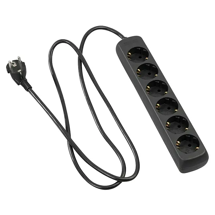 Hama Steckdosenleiste 0030393 - Anzahl Steckdosen: 6 Stück, Kabellänge: 1,4 m, IP20, Schwarz - Dunkelgraue 6-fach Steckdosenleiste mit schwarzem Netzkabel und Stecker.