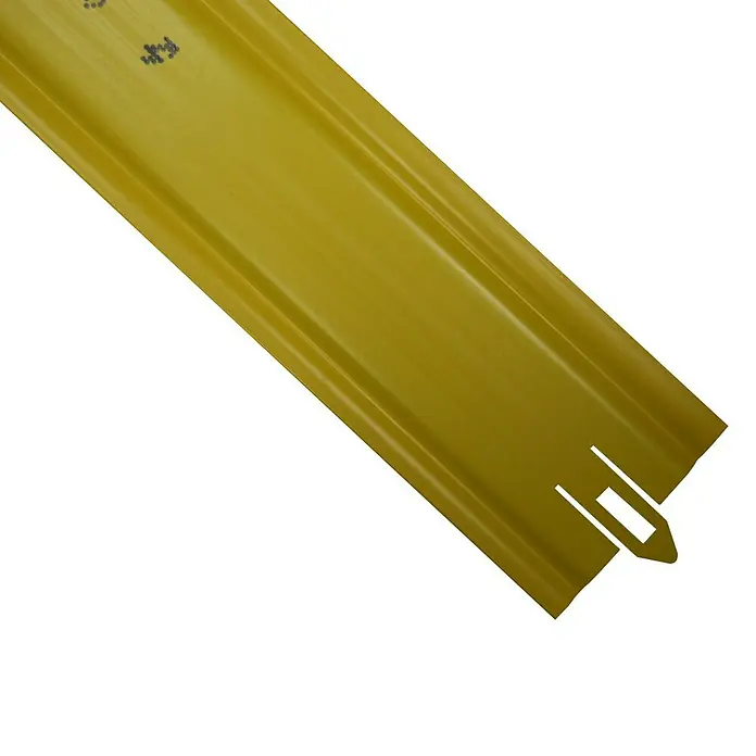 Kabelabdeckplatte - Gelb, 1 m x 120 mm - Ein gelbes Kabelkanal-Profil mit praktischen Aussparungen für einfache Installation, ideal zur sicheren Kabelführung.