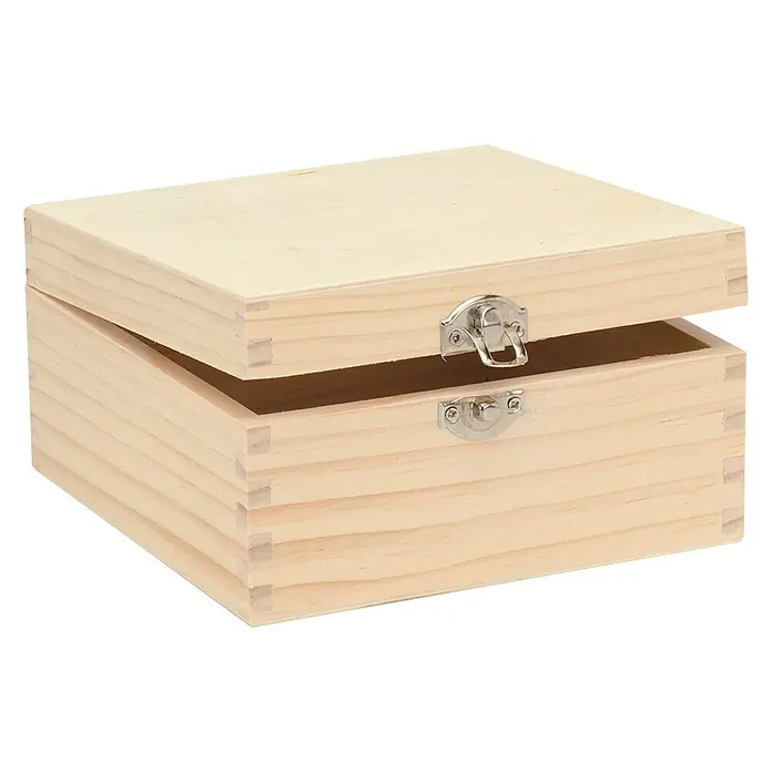 Holzbox - 16 x 16 x 8,5 cm, Holz - Geöffnete Holzkiste mit Verschluss, ideal zur Aufbewahrung kleiner Gegenstände oder als Dekoration.