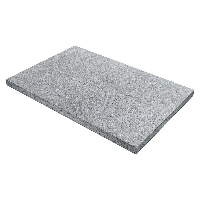 Terrassenplatte Pietra Serena - 40 x 60 x 4 cm, Granitgrau, Beton - Dämmplatte aus grauem Beton. Sie zeichnet sich durch ihre robuste Konstruktion und hervorragende Isolationseigenschaften aus.