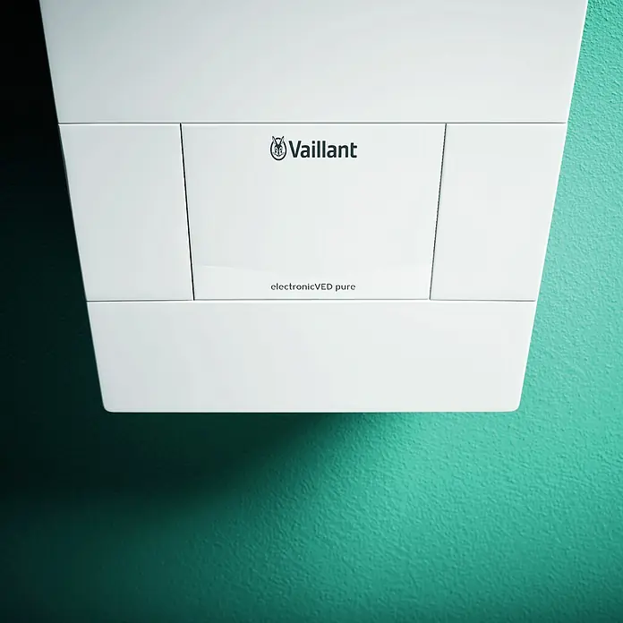 Vaillant Durchlauferhitzer Vedepure 21 - 21 kW, Elektronisch, Geschlossen - Weißer Vaillant electronicVED pure Durchlauferhitzer.