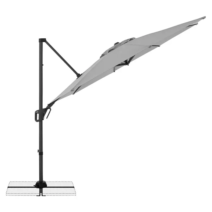 Doppler Ampelschirm rund Life - Hellgrau, Durchmesser Bespannung: 310 cm - Grauer Freischwebender Terrassenschirm mit dunklem Gestell und weißen Sockelgewichten, schräg gestellt.