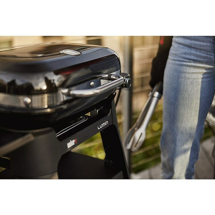Weber Barbacoa eléctrica Lumin Compact con mesa (Superficie de la parrilla (An x Pr): 43 x 28 cm, 2.200 W, Barbacoa de pie) | BAUHAUS