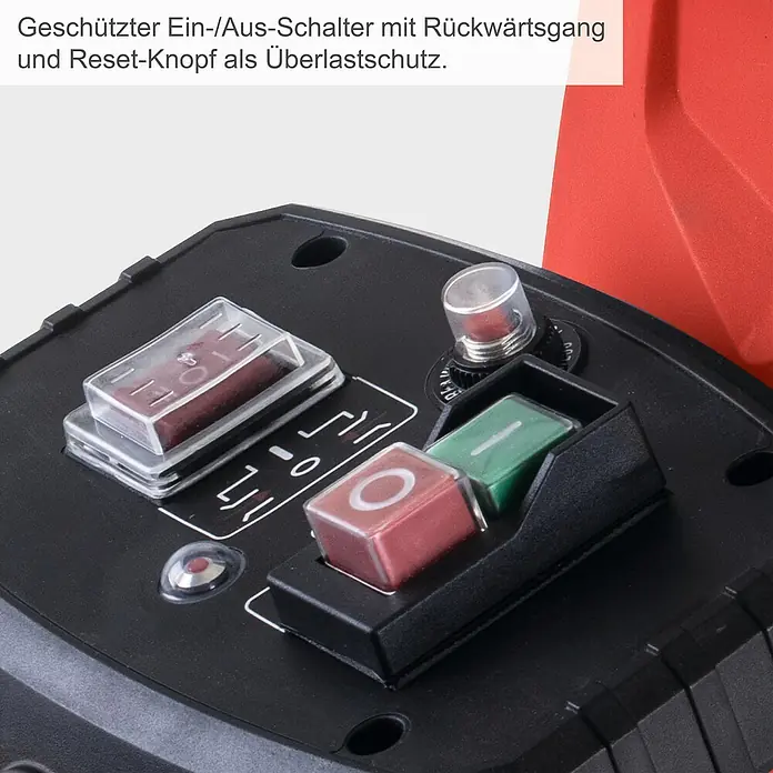 Scheppach Elektro-Leisehäcksler GS70 - Max. Aststärke: 42 mm, 2.800 W - Schwarzes Steuerungspanel mit geschütztem Ein-/Aus-Schalter, Umschalter für Rückwärtsgang und Reset-Knopf als Überlastschutz.