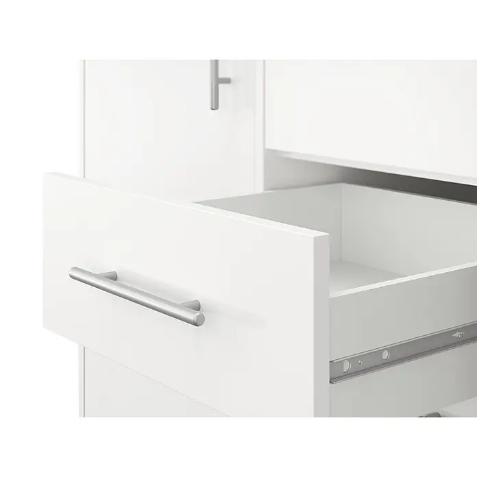 Meka Block Armario para ropa K-9235 - L x An x Al: 50 cm x 130 mm x 200 cm, Blanco Liso - Cajón blanco parcialmente abierto con tirador plateado, que revela su interior y las guías metálicas.