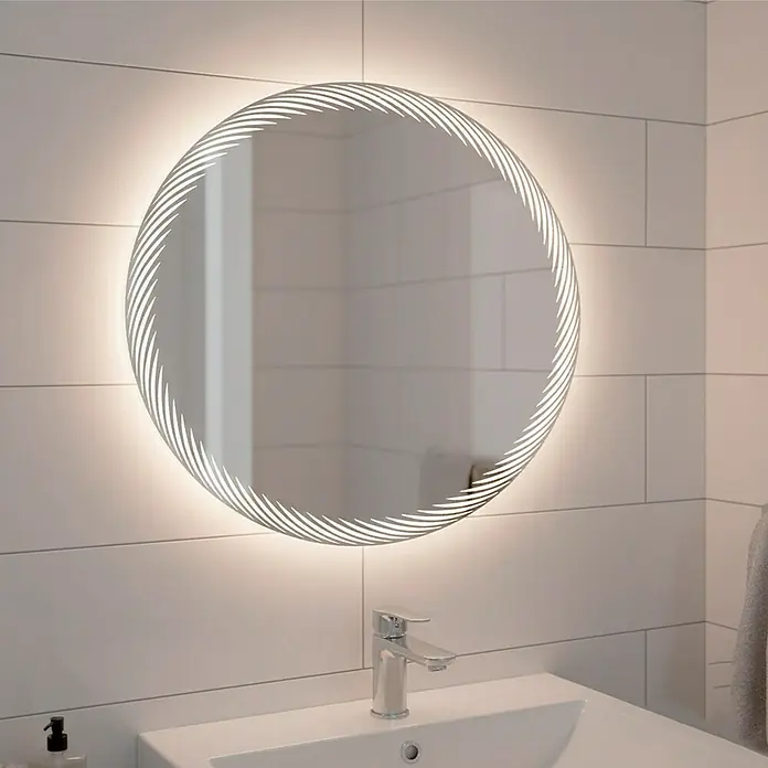 Espejo con luz Spira - Diámetro: 60 cm, Blanco neutro - Espejo LED redondo con borde decorativo iluminado, sobre un lavabo en un baño.