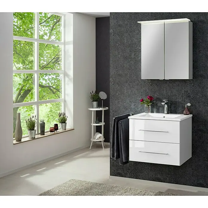 Fackelmann B.perfekt Badmöbel-Set - Gesamtbreite Badmöbel: 62 cm, Weiß, Hochglänzend, Komplettset aus Waschtischunterschrank, Waschtisch und Spiegelschrank - Weißer glänzender Badunterschrank mit integriertem Waschbecken und Spiegelschrank in modernem Badezimmer.