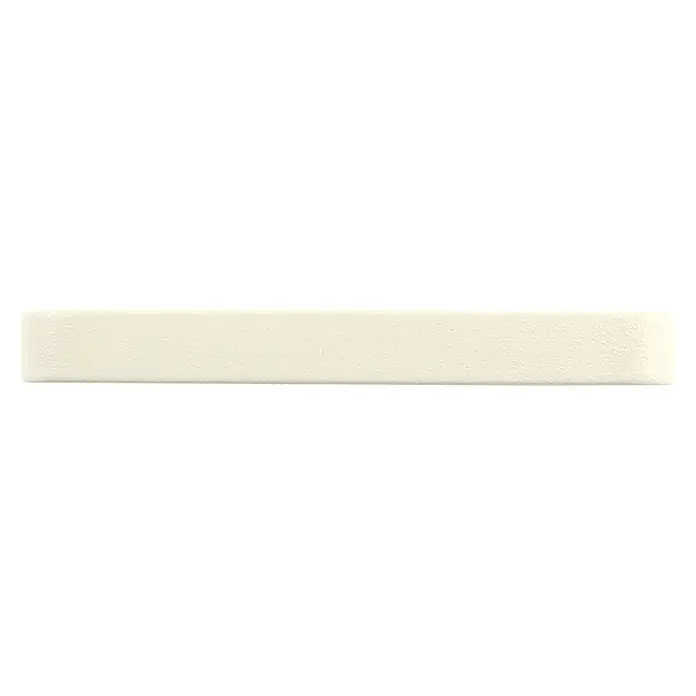 Rei Möbelgriff - Lochabstand: 64 mm, Sonstige, Grau - Rechteckige Fliese in Elfenbein mit matter Textur.