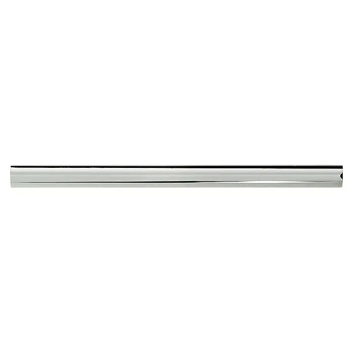 Rei Möbelgriff - Lochabstand: 160 mm, Aluminium, Chrom, L x B x H: 120 x 9 x 17 mm - Hellgraues, rechteckiges Profil mit schwarzen Linien.