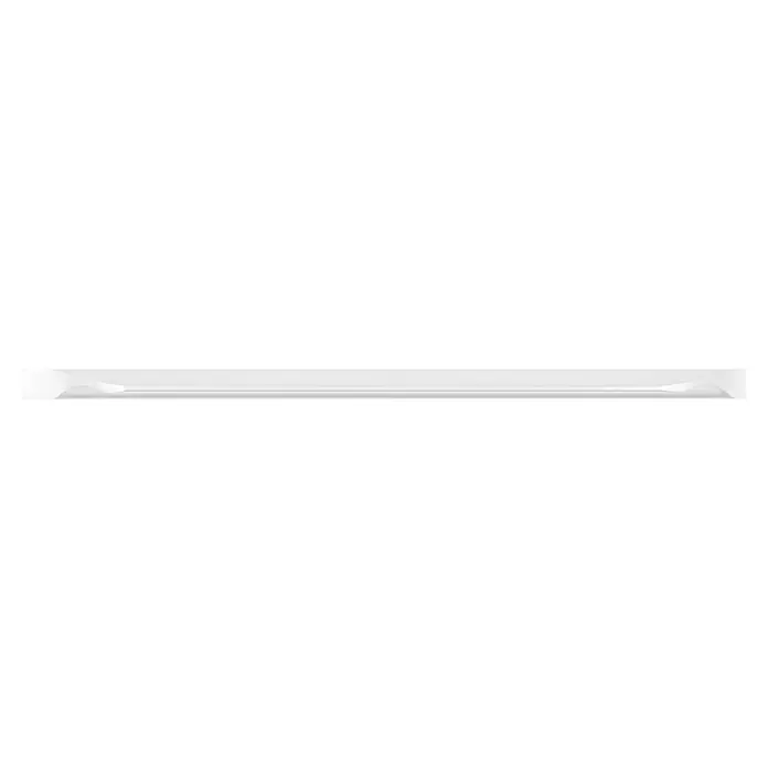 Rei Möbelgriff - Lochabstand: 128 mm, Aluminium, Weiß - Weißer, rechteckiger, versiegelter Wickel für einen Riegel oder ähnliches Produkt, mit gekräuselten Enden und leicht strukturierter Oberfläche.