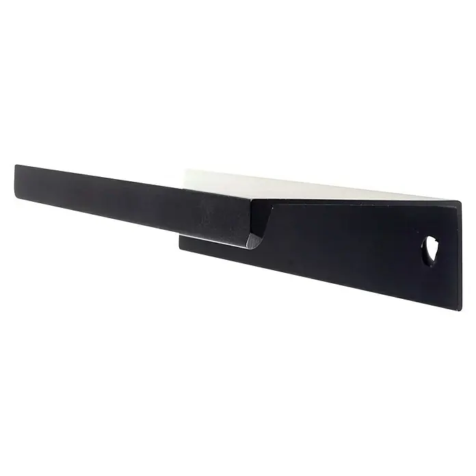 Rei Möbelgriff - Lochabstand: 96 mm, Aluminium, Schwarz, L x B x H: 106 x 18 x 32 mm - Schwarzer Metallgriff mit heller Oberseite, abgewinkeltem Design und Schlüsselloch-Öffnung.