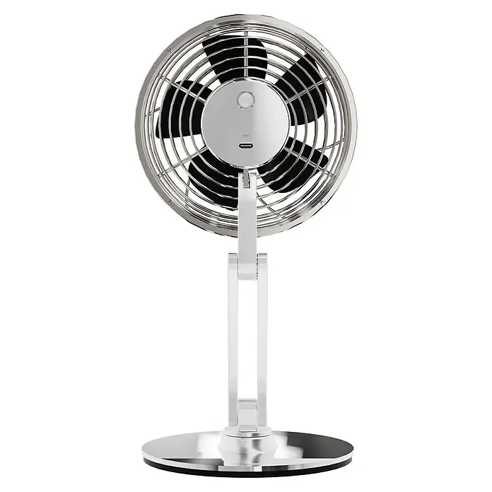 Voltomat Tischventilator Mini - Silber, 13 cm - Silberner und weißer Tischventilator mit schwarzen Flügeln und Chromfuß, vorne mit Bedientaste und USB-C-Anschluss.