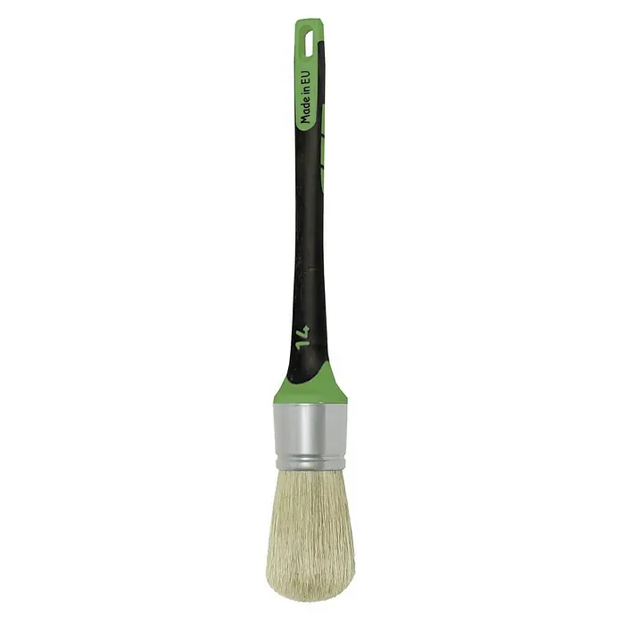 Brocha para albañilería 2-K verde Wood Nº12 - Anchura cerdas: 26 mm, Tipo de cerdas: Fibra sintética, Material empuñadura: Plástico - Un pincel con cerdas claras, una banda metálica plateada y un mango verde y negro con la etiqueta "Made in EU", ideal para pintar.