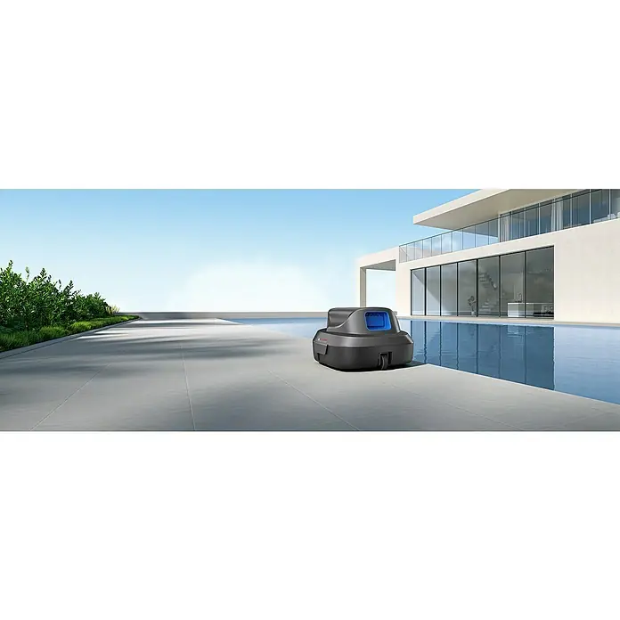 Mova Poolroboter Diver R10 - Akkubetrieben, Passend für: Pools bis 80m² Grundfläche, Filterleistung: 5.700 l/h - Dunkelgrauer und blauer Roboter-Poolreiniger auf einer Terrasse neben einem Infinity-Pool.