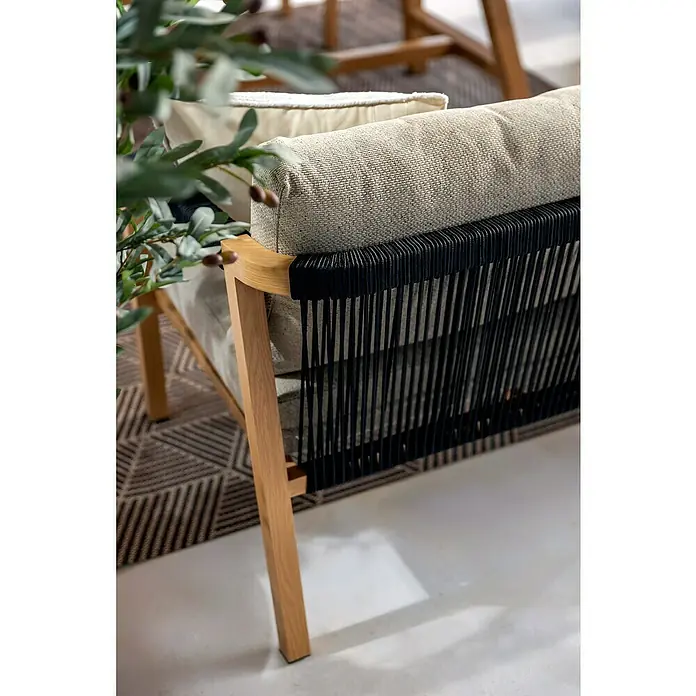 Sunfun Conjunto de muebles Monti - 6 pzs., Aluminio con transferencia térmica de teca/Poliéster, Marrón/Gris - Sillón de exterior con estructura de madera clara, cojín beige texturizado y respaldo de cuerda negra.