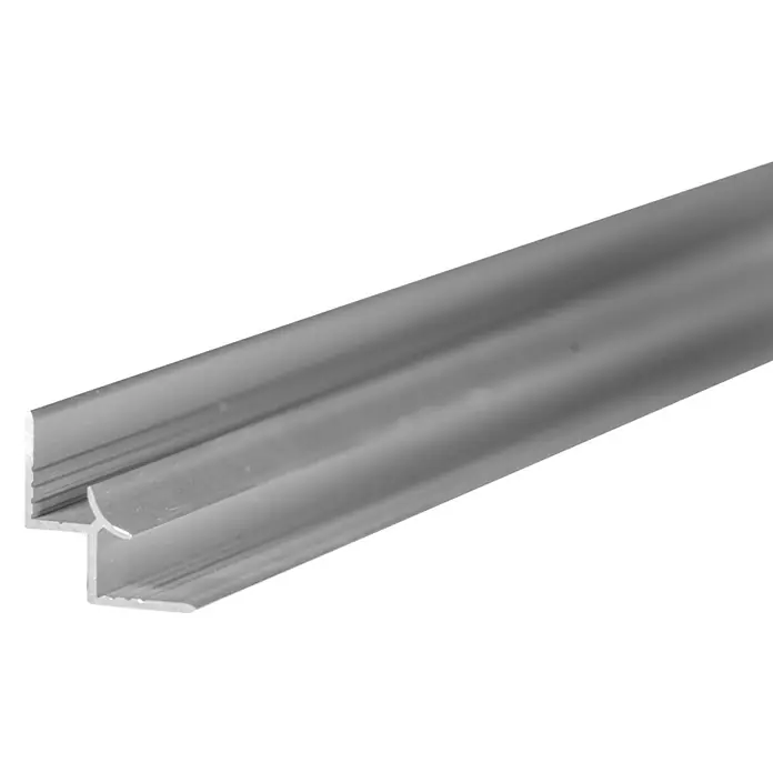 SanDesign Inneneck-Profil - Länge: 250 cm, Stärke: 8 mm, Aluminium - Das Bild zeigt ein silbernes, T-förmiges Aluminiumprofil vor schwarzem Hintergrund. Das Profil hat eine glatte Oberfläche.