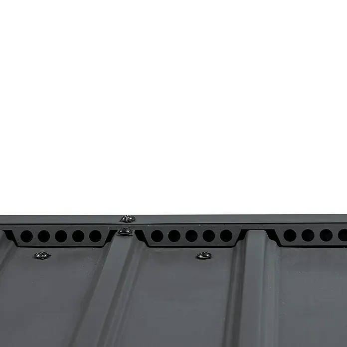 Plats Geräteschrank Paul L - Außenmaß inkl. Dachüberstand (B x T): 133 x 94 cm, Stahl, Grau - Dunkelgraues Wellblech-Dachpaneel mit perforierter Lüftung und sichtbaren Schrauben.