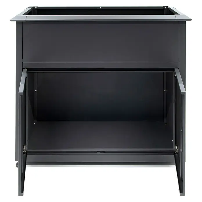 Plats Hochbeet mit Unterschrank - 106 x 56 x 85 cm, Metall, Anthrazit - Dunkelgrauer Metallschrank mit offenem oberen Fach und zwei geöffneten unteren Türen.