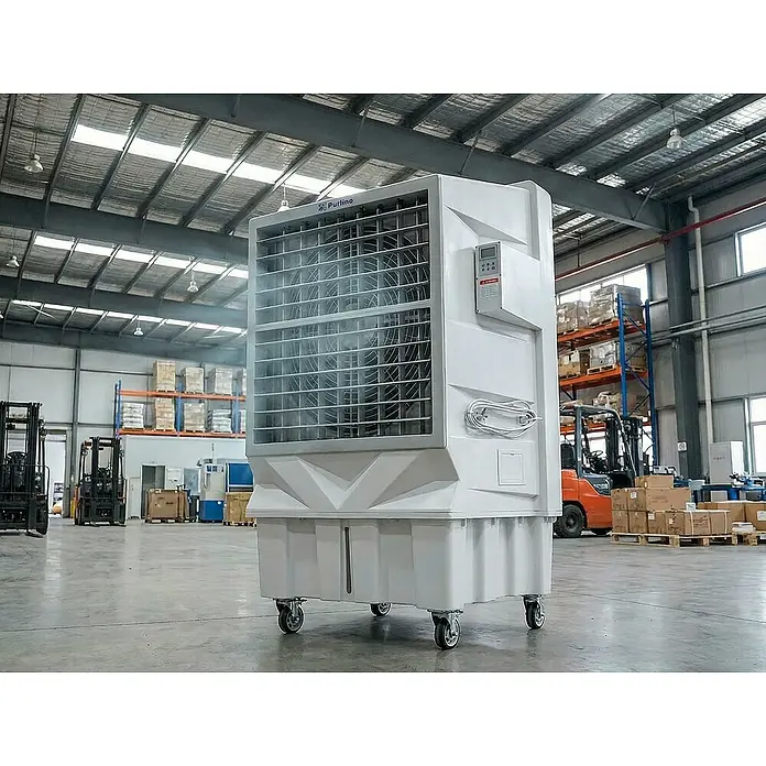 Purline Rafy Climatizador evaporativo 350 - 750 W, Potencia de aire: 22.000 m³/h, Blanco, Altura: 170 cm - Gran enfriador de aire evaporativo blanco portátil sobre ruedas en un almacén, refrescando un espacio comercial.