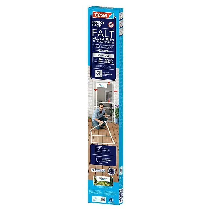 Tesa Insect Stop Puerta con protección contra insectos Falt - Blanco, Montaje de la mosquitera: Pinzas - Mosquitera telescópica plegable de aluminio Tesa para puertas, marco blanco, red antracita, mostrada en uso.