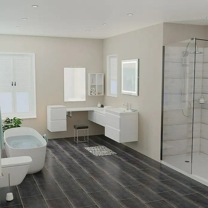 Camargue Espacio Badmöbel-Set X22 - 160 x 200 cm, Gama weiß matt - Ein modernes Badezimmer mit Badewanne, Dusche, Waschtisch und Spiegel. Die dunklen Holzböden bilden einen schönen Kontrast zu den weißen Möbeln.