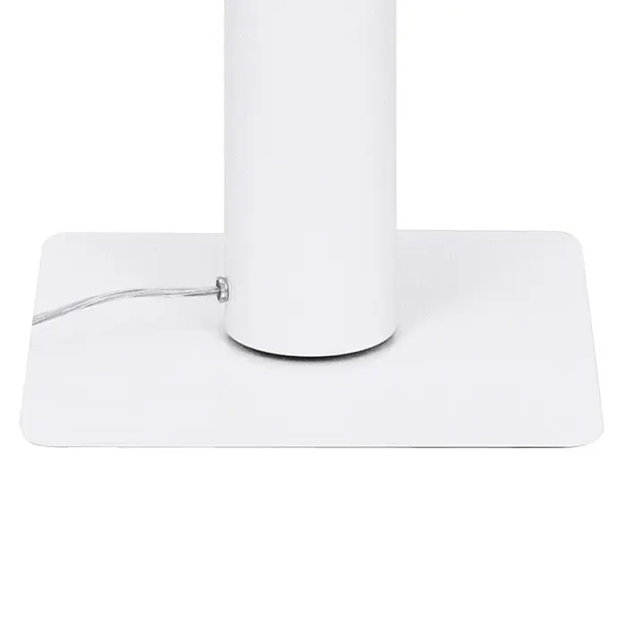 Artemide Stehleuchte Ilio - Höhe: 175 cm, Weiß - Nahaufnahme des weißen Lampenfußes mit Kabel, der ein minimalistisches und modernes Design zeigt.