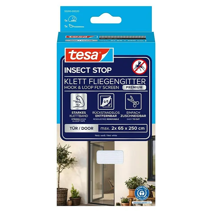 Tesa Insect Stop Insektenschutzgitter Premium - B x H: 120 x 250 cm, Weiß, Montage Insektengitter: Ankletten - Tesa Insektenschutz Klett Fliegengitter (weiß, max. 2x 65 x 250 cm) für Türen, in Verpackung und installiert gezeigt.