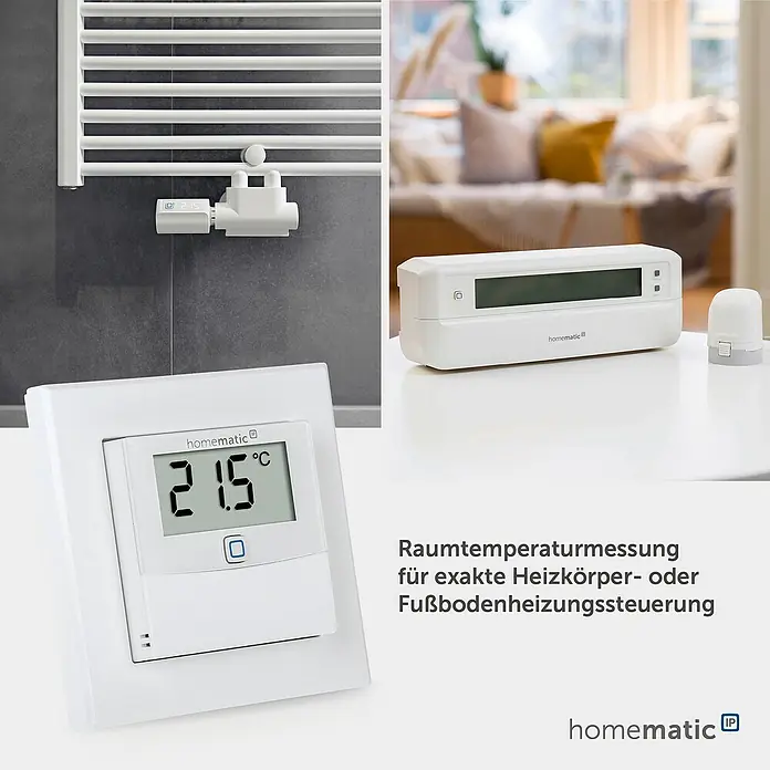 Homematic IP Funk-Temperatursensor HmIP-STHD - Weiß, 25 x 86 x 86 mm, Batteriebetrieben, Display - Weiße Homematic IP Smart-Heizungskomponenten: Heizkörperthermostat, Wandthermostat (21,5°C) und eine Steuereinheit auf einem Tisch.