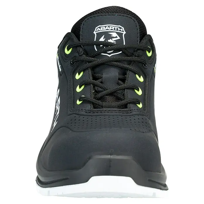 Abarth Zapato bajo de seguridad Thunder - 40, Clase de protección según EN ISO 20345: S3, Negro/Amarillo - Vista frontal de un zapato de seguridad negro con detalles de suela blanca, cordones negros y ojales amarillos brillantes, con logo Abarth en la lengüeta.