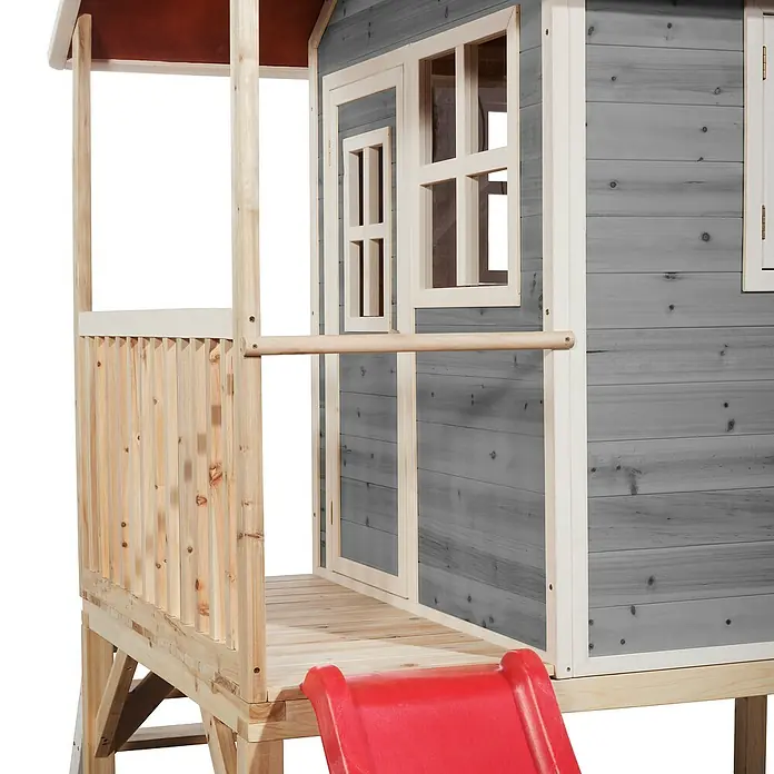 Exit Toys Spielhaus Loft 300 - L x B x H: 269 x 190 x 215 cm, Holz, Grau - Erhöhtes Holzspielhaus mit grau gestrichenen Wänden, naturbelassenem Holzgeländer und -plattform, sowie einer roten Rutsche.