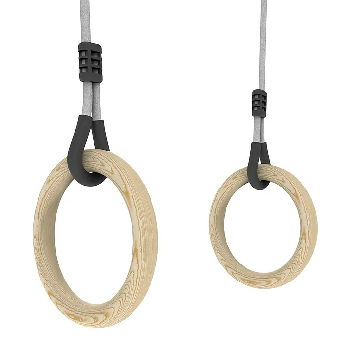 Exit Toys Turnring-Set GetSet MB200 / MB300 - 2 -tlg., Holz, Natur - Zwei Turnringe aus hellem Holz, ein größerer und ein kleinerer, an grauen Seilen mit schwarzen Verstellern.