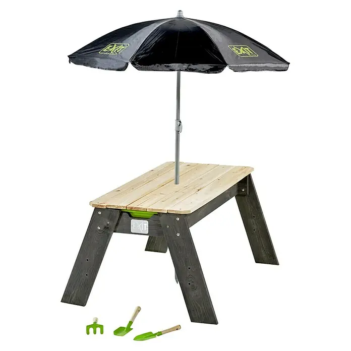 Exit Toys Kindertisch Aksent Sand- und Wassertisch - L x B x H: 94 x 69 x 50 cm, Holz, Grau, Mit Sonnenschirm und Gartenwerkzeugen - Holztisch mit schwarzem Schirm und grünem Gartenspielzeug für Kinder.