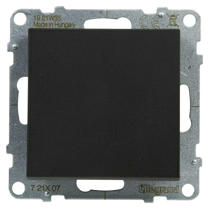 Legrand Suno Cruzamiento - Negro, Montaje en superficie, 10 A - Módulo de interruptor eléctrico negro con marco de montaje metálico.