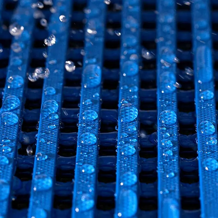 Floordirekt Antirutschmatte Adria - Arbeitsplatzmatte für Nasszonen - Blau - 120 x 800 cm - 800 x 120 cm