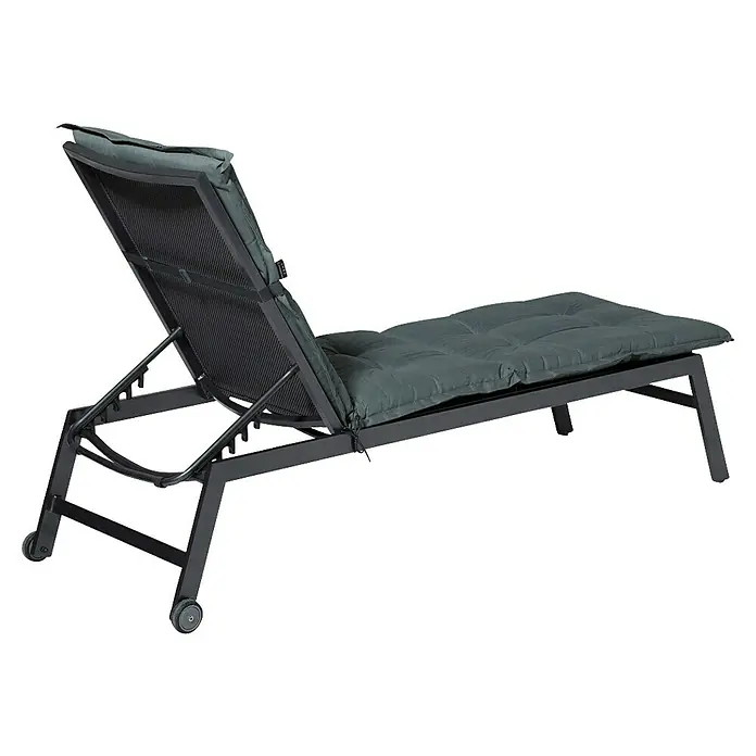 Madison Gartenmöbel-Auflage - Liegenauflage, L x B x H: 200 x 60 x 6 cm, Baumwolle, Polyester, Grau - Verstellbare dunkelgraue Sonnenliege mit weichem, gestepptem Kissen und Rädern zur einfachen Bewegung.