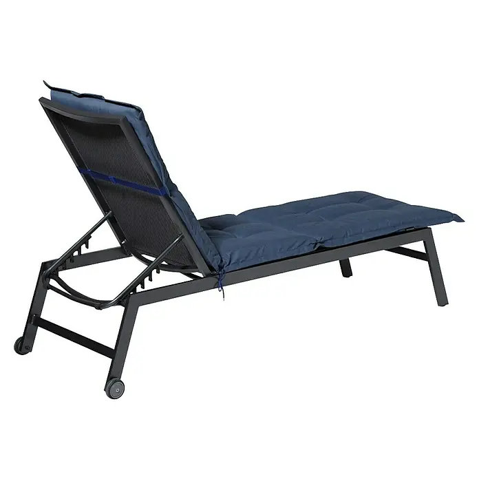 Madison Gartenmöbel-Auflage - Liegenauflage, L x B x H: 200 x 60 x 6 cm, Baumwolle, Polyester, Kobaltblau - Dunkelgraue Metall-Liege mit verstellbarer Rückenlehne und blauem Polster, ausgestattet mit Rollen.