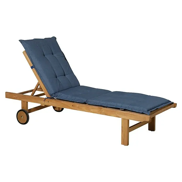 Madison Gartenmöbel-Auflage - Liegenauflage, L x B x H: 200 x 60 x 6 cm, Baumwolle, Polyester, Kobaltblau - Sonnenliege aus Holz mit blauer Auflage und verstellbarer Rückenlehne, mit Rollen für leichte Mobilität.